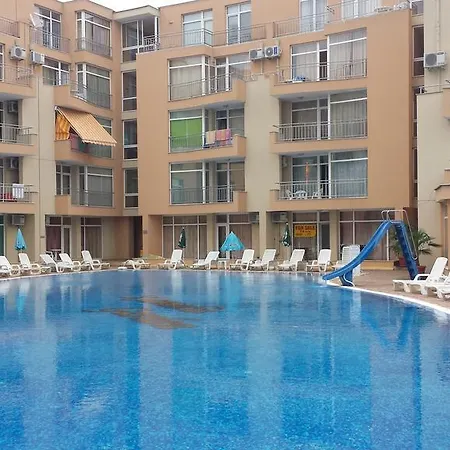 Otel Kamelia Garden Mikosta *